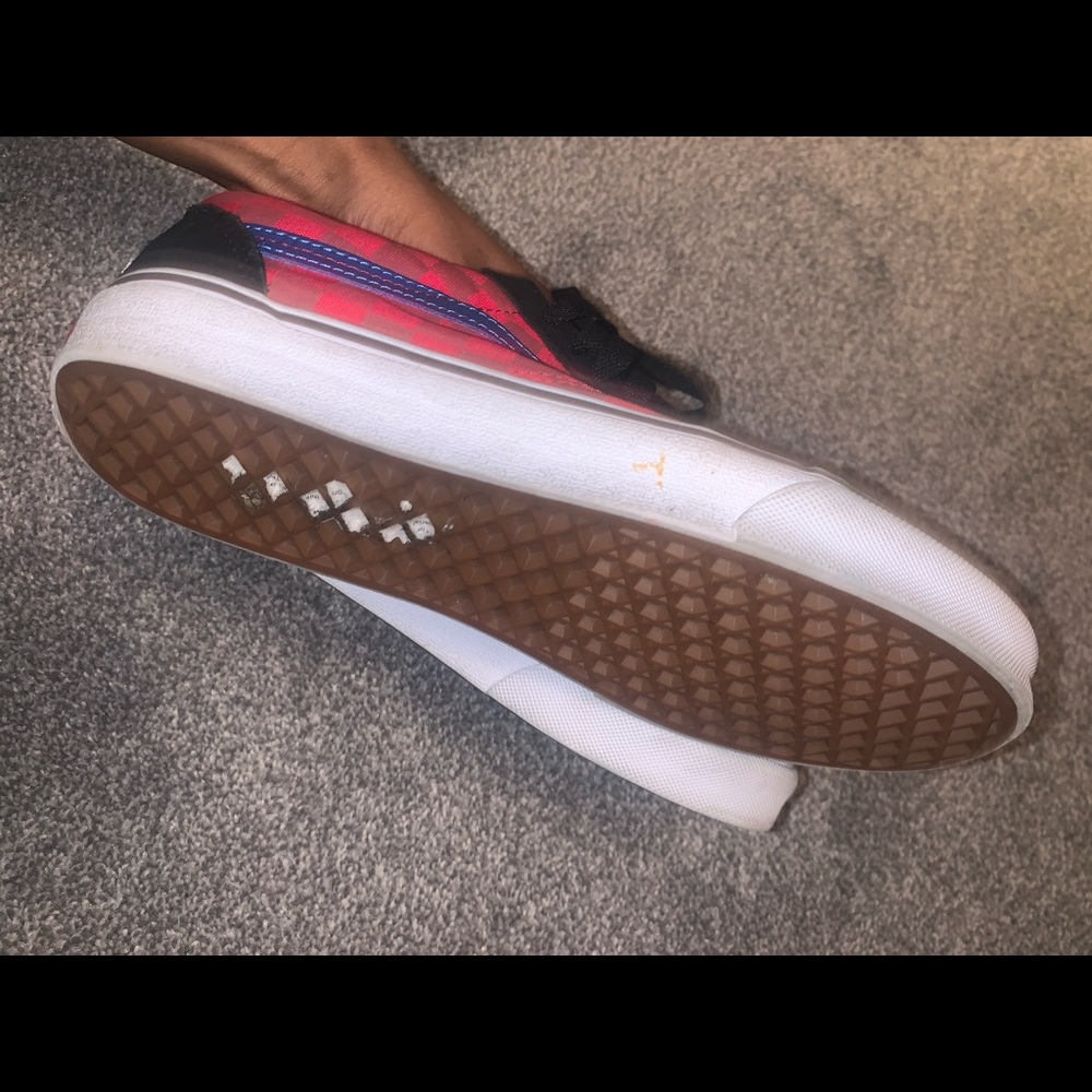 Vans - Picture 4 of 7